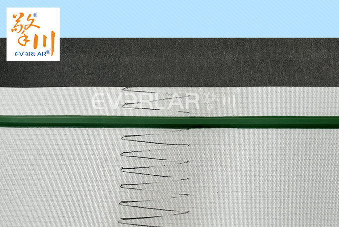 單面灰色毛氈加導條耐磨降噪平穩(wěn)工業(yè)皮帶