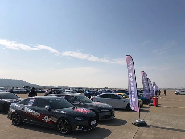 擎川參加集團公司車友會珠海國際汽車文化節(jié) 擎川參加集團公司車友會珠海國際汽車文化節(jié)